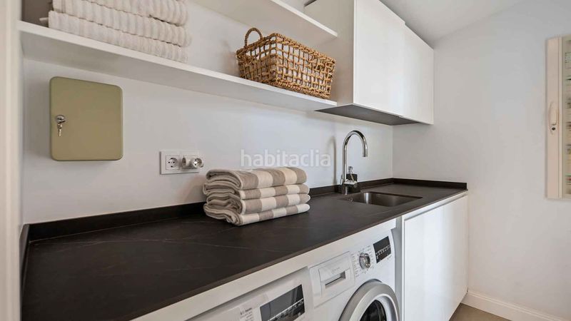 Foto 3687c8fa-f667-45d7-9809-1a70b14a0b2e. Casa amb aparcament piscina a Los Naranjos Marbella