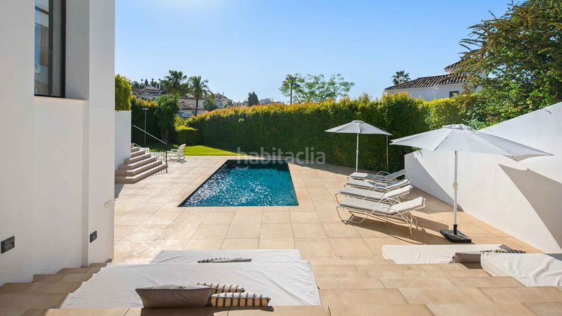 Foto f0418b77-cf06-4b55-93bd-054007dcfa32. Casa amb aparcament piscina a Los Naranjos Marbella