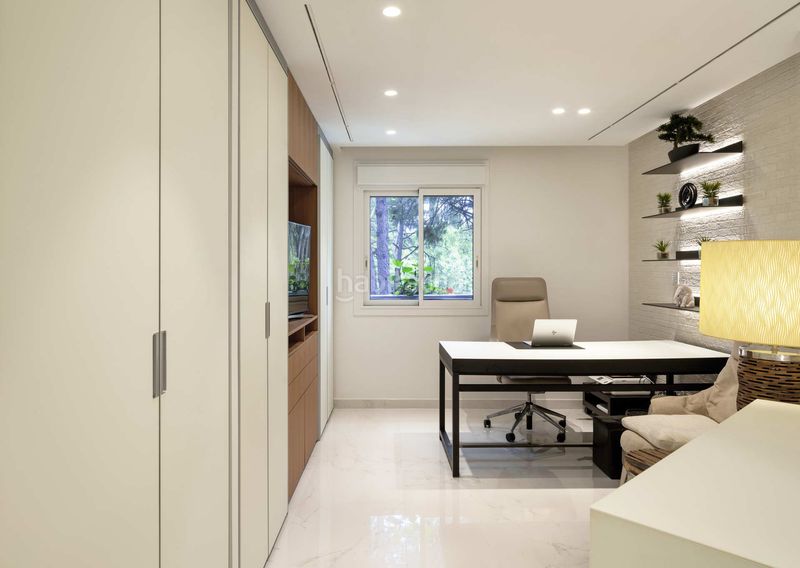 Foto c4201b63-c5a1-4b53-964e-784bb3f8727c. Apartament amb aparcament piscina a La Carolina - Guadalpín Marbella