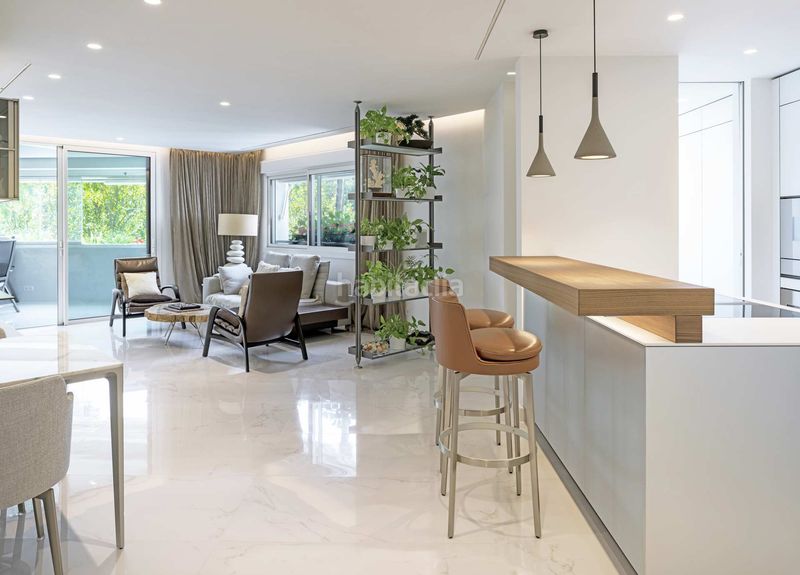 Foto c7f474e4-c000-4403-949e-5d100bc6e1c0. Apartament amb aparcament piscina a La Carolina - Guadalpín Marbella