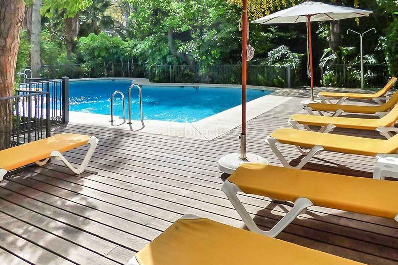 Foto f7f3085a-752a-422c-a867-746cc6a28f19. Apartament amb aparcament piscina a La Carolina - Guadalpín Marbella