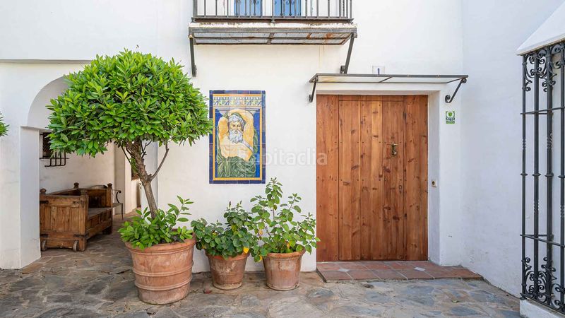 Foto 22388f02-96ba-47af-80d2-2f36e5dd66e6. Casa adossada a La Carolina - Guadalpín Marbella