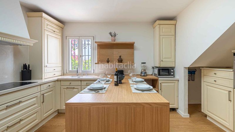 Foto a44f457a-a6a1-4ab3-b3b0-0d274ab871eb. Casa adossada a La Carolina - Guadalpín Marbella