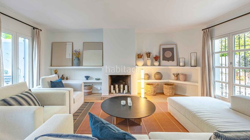 Foto a95c9c51-5458-44f0-b61c-7077981fe6c7. Casa adossada a La Carolina - Guadalpín Marbella