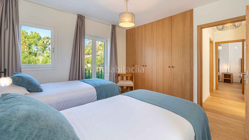 Foto cd5e6e26-1766-45f7-bd20-3ba446d39bc4. Casa adossada a La Carolina - Guadalpín Marbella