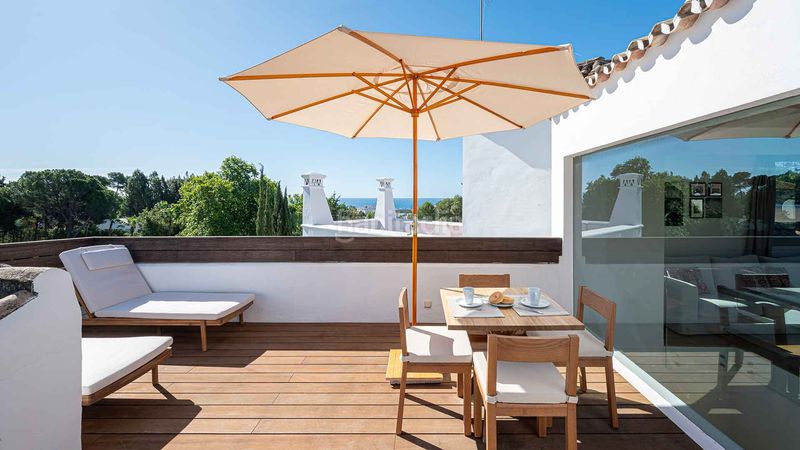 Foto ff34bb45-02c9-4660-81b0-a70754a52781. Casa adossada a La Carolina - Guadalpín Marbella