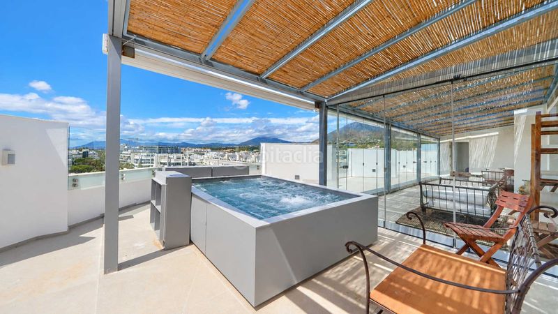 Foto 1aacd3d5-8488-4e57-97e6-09b310ed0af4. Àtic amb aparcament piscina a Playa de la Fontanilla Marbella