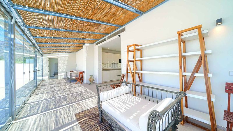 Foto 6bd5d2a5-d22a-41fb-b00c-30f1419431e8. Àtic amb aparcament piscina a Playa de la Fontanilla Marbella