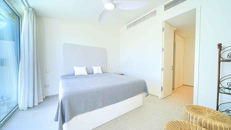 Foto bd6bc009-16bb-45fa-8be6-52d512c1437a. Àtic amb aparcament piscina a Playa de la Fontanilla Marbella