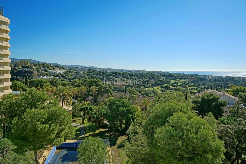 Foto 3795661c-29a3-49d7-8799-eaa61a7832b4. Ático  en rio real a la venta en Río Real Marbella