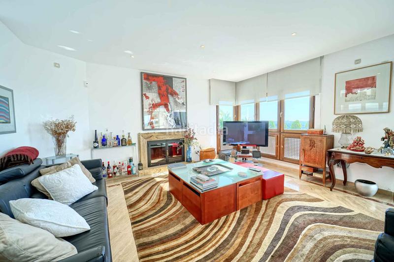 Foto 60faf8f6-80fe-4d2d-ab65-0d6ce0c26b01. Ático  en rio real a la venta en Río Real Marbella