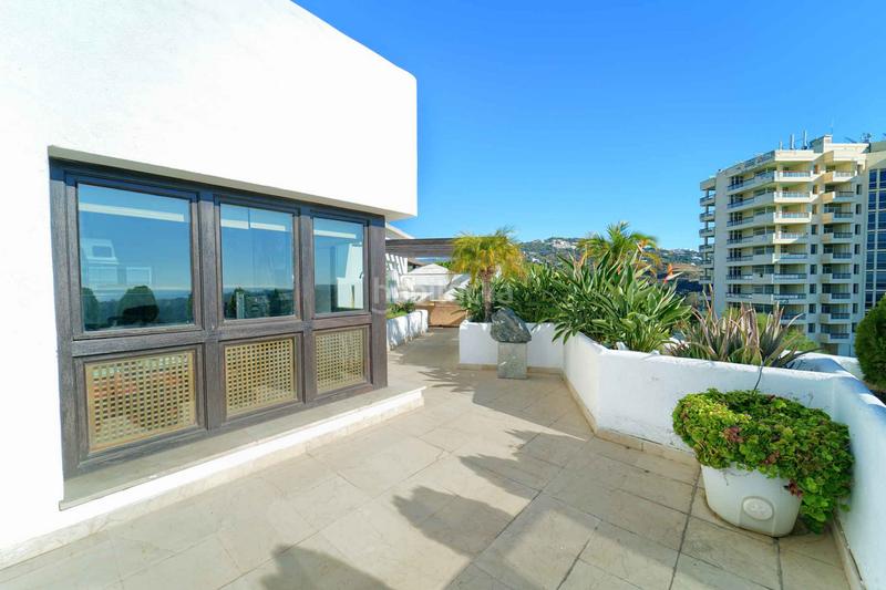 Foto b4bd1161-0f56-4bdd-811d-4e5b0cef2ce8. Ático  en rio real a la venta en Río Real Marbella
