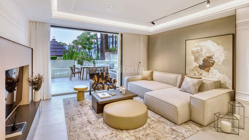 Foto 44aa2ad6-d8df-4eec-88ff-6f61eb38351f. Apartamento  completamente renovado en marina Puente Romano en venta en Marbella