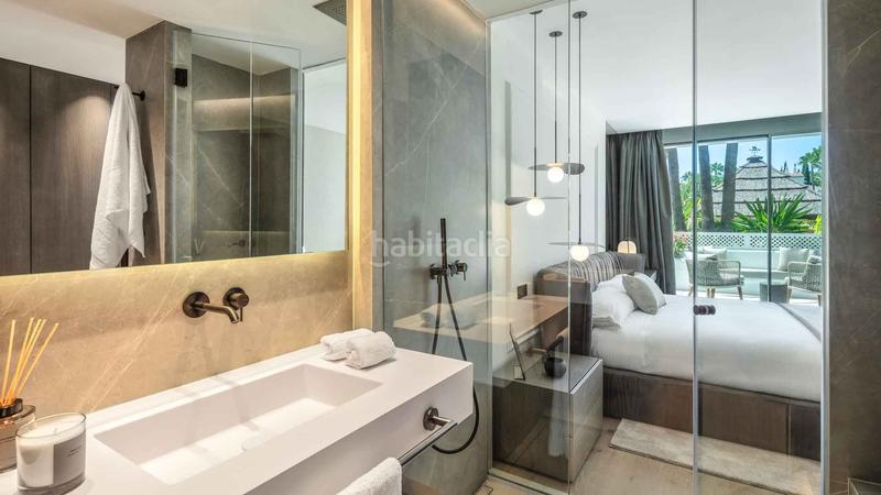Foto 726a4181-9d80-4582-b385-1e4b358947b4. Apartamento  completamente renovado en marina Puente Romano en venta en Marbella