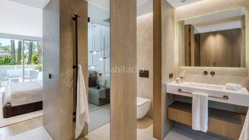 Foto 900b6101-f019-4153-8c10-d0295b28cf1c. Apartamento  completamente renovado en marina Puente Romano en venta en Marbella