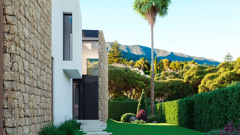 Foto 1297b774-f42c-41dd-a563-d385429b28a9. Terreny residencial a Marbesa Marbella