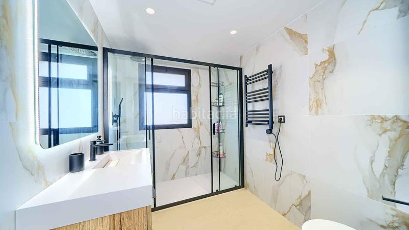 Foto 253dea6a-855a-45d1-8296-55c037ce3774. Apartamento  centro a la venta en Playa Bajadilla - Puertos Marbella