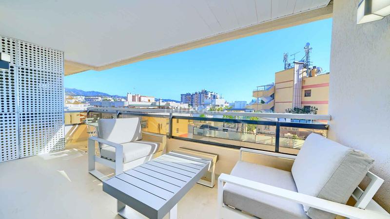 Foto d2bbc509-bad4-4a81-a012-07f8ed2b2331. Apartamento  centro a la venta en Playa Bajadilla - Puertos Marbella