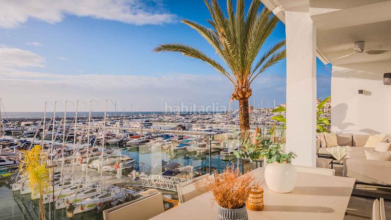 Foto 414f5e2a-0bae-4ebb-8606-6334e383cc94. Ático  en Puerto Banús en primera línea con vistas panorámicas en venta en Marbella