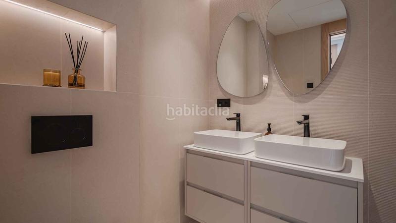 Foto 71ee0395-96f8-4cbb-b29e-c30d294523dd. Ático  en Puerto Banús en primera línea con vistas panorámicas en venta en Marbella
