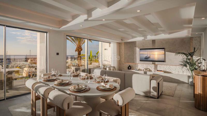 Foto 8eb0cf8d-cd74-4d2c-82b4-017902c17c78. Ático  en Puerto Banús en primera línea con vistas panorámicas en venta en Marbella