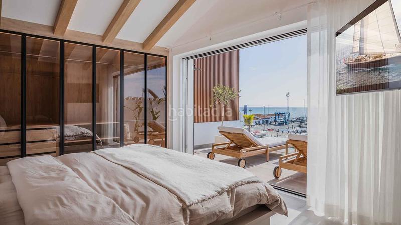 Foto bc385a79-679b-42c5-ad53-0af26fbbb830. Ático  en Puerto Banús en primera línea con vistas panorámicas en venta en Marbella