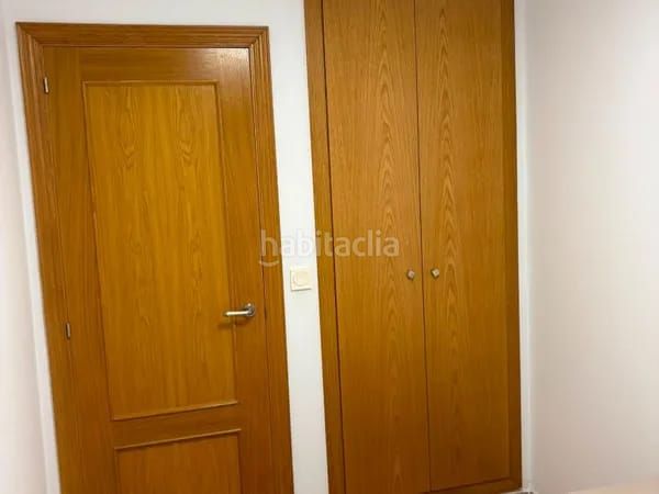 Foto 0777b182-e8df-43b1-9c50-5c3474606c7f. Pis amb calefacció aparcament a Riba - roja de Túria