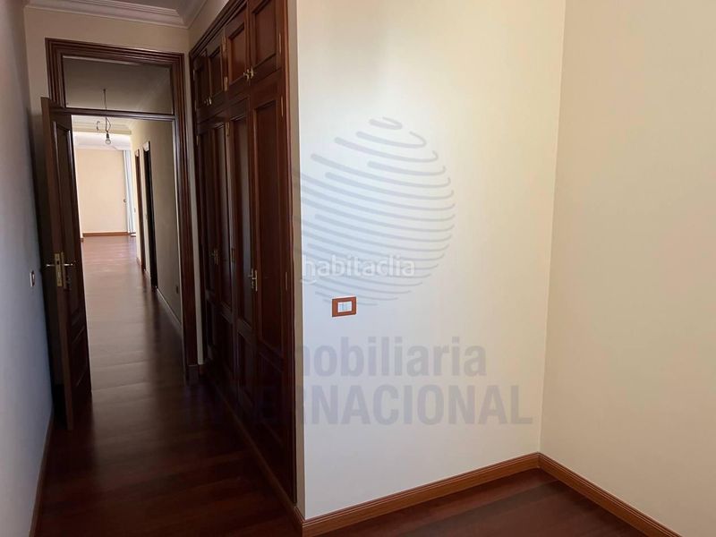 Foto b2432655-3c11-4993-b626-ee3494e9f3d5. Àtic a Zona Martiánez Puerto de la Cruz