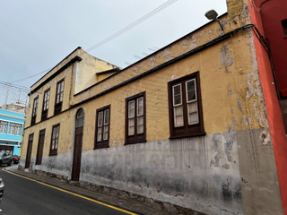 Masia  Calle san agustín. Casa canaria por reformar en el centro de los realejos