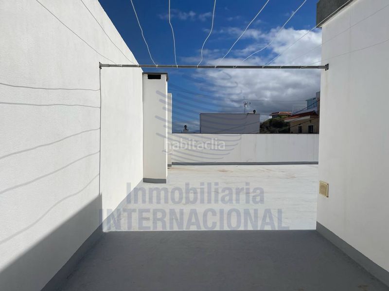 Foto 76f6359f-1798-48eb-bdc4-9b74bd32f0fc. Casa amb xemeneia aparcament a Icod de los Vinos pueblo Icod de los Vinos