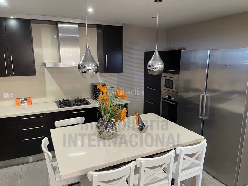 Foto e666f16a-fd7f-4df0-a767-1a0f999610d7. Casa amb xemeneia aparcament a Icod de los Vinos pueblo Icod de los Vinos