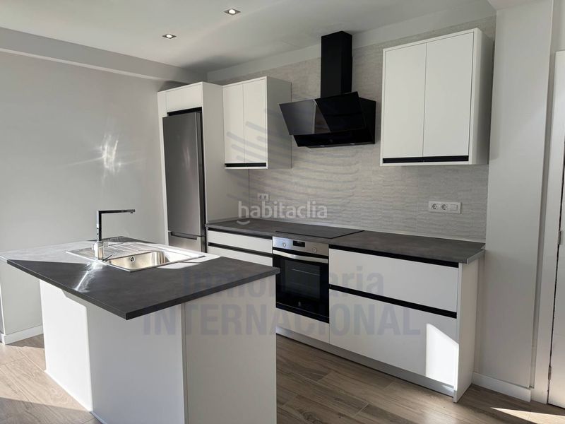 Foto 547bdace-82ea-484b-9f79-0683b6fa0fea. Àtic a Zona Martiánez Puerto de la Cruz