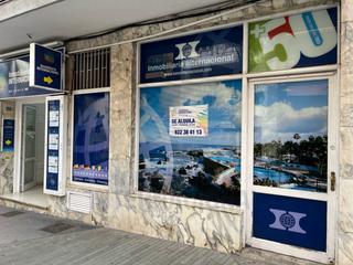 Location Local commercial à Calle la hoya 2. Local en zona comercial de matiánez