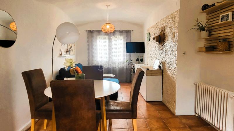 Foto 87cac5a0-3390-4490-b3b3-31e9888fd0fc. Casa a schiera con riscaldamento in Banyoles