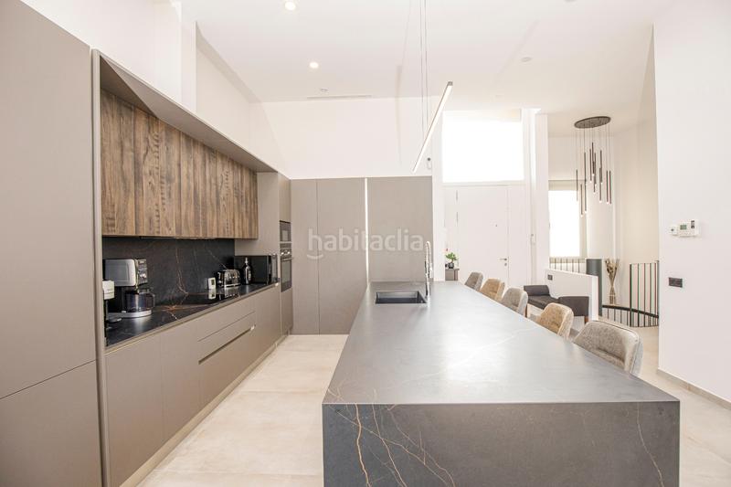 Foto f46427b6-858f-4af7-a1d7-e4f9e2e8007a. Casa villa única de 3 viviendas en el golf de torremirona en Navata