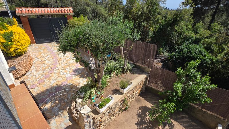 Foto afd2c49a-ea08-425f-8a9e-bc23cda3ea17. Xalet amb calefacció aparcament piscina a Lloret Residencial - Montlloret Lloret de Mar