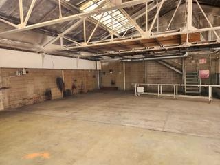 Rent Industrial building in Carrer josep maria de sagarra 1. Nave