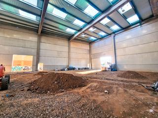 Lloguer Nau industrial a Carrer arquímedes 12. Fantástica nave de 2300 mts en alquiler en poligono ind.almeda d