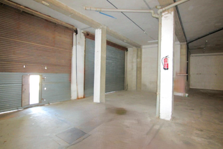 Rent Industrial building in Carrer de joaquim monmany 9