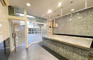 Miete Geschäftsraum in Carrer de catalunya 26. Local comercial en alquiler en sant joan despí  de 750 €