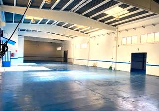 Lloguer Nau industrial a Carrer notario jesus led 6. Magnífica nave esquinera b en sentmenat, con 1120 m² construidos