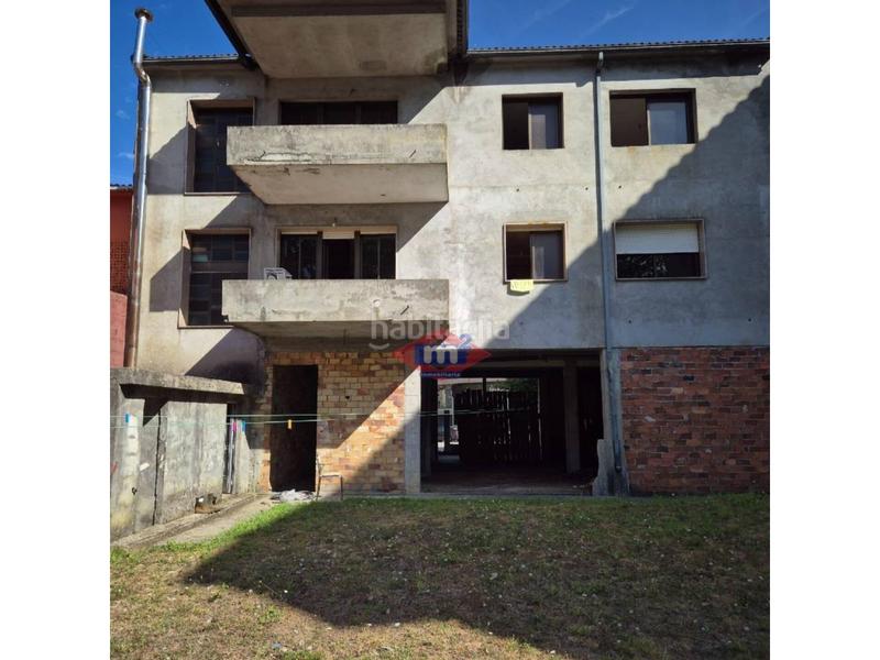 Foto 83821d8b-f8d1-4460-a206-24e88e49efee. Edificio  en venta en Salceda de Caselas