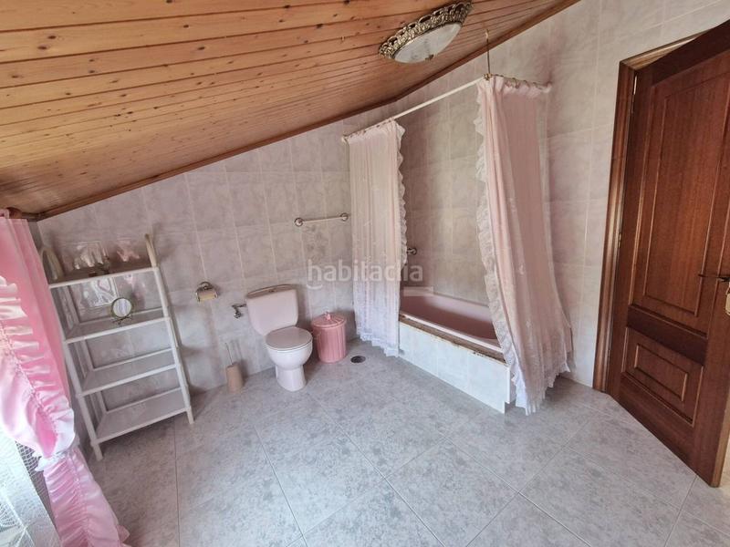 Foto c4799841-98cb-49f2-bbf9-adb352941732. Chalet avec chauffage parking dans Tomiño