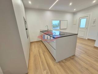 Alquiler Piso  Baldranes. Baldráns, apartamento reformado  en vivienda unifamiliar
