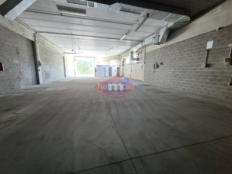 Foto c65ec452-d0ca-4929-90fd-00d3d2d293d6. Location bâtiment à usage industriel dans Mos
