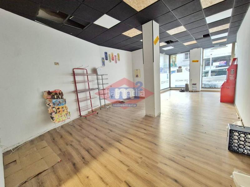 Foto ecd1b8bd-38f7-4b17-a024-626ae16f2e25. Alquiler local comercial  en zona céntrica de salceda en Salceda de Caselas