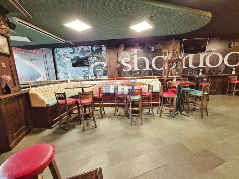 Foto 66d29c1e-a277-49ee-8cd1-b4f521eb96c4. Lloguer local comercial a pontevedra 4 a Salceda de Caselas