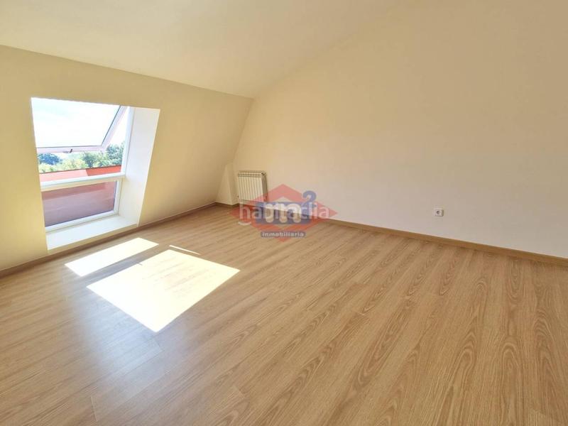 Foto bfd98f53-aaa4-4ff0-a4c8-f1ac044d804d. Àtic a gavilan s/n a Ponteareas