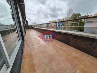 Àtic  Calle centro. Ático de 3 habitaciones con terraza en salvaterra de miño