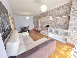 Miete Etagenwohnung  Calle joaquin fernandez sestelo. Piso en alquiler totalmente exterior con garaje y trastero en sa